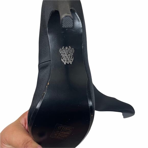 White by Vera Wang Satin Pumps VW370068 Black 6M - Picture 7 of 9